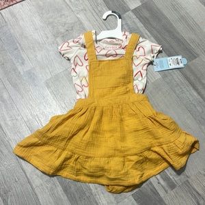 ❤️3/$30- Adorable 18M Dress by Cat&Jack